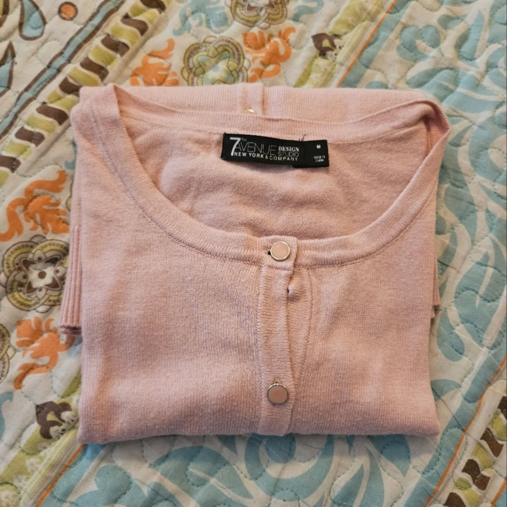 Soft Cardigan - Picture 1 of 3